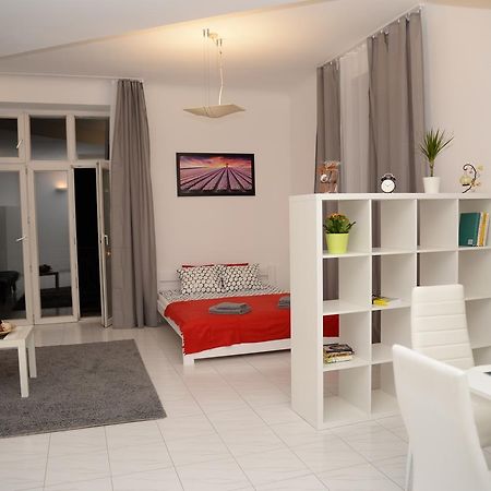 Fox Center Rooms Warsaw Exterior photo